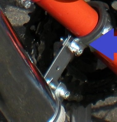 upevnění výfuku.jpg