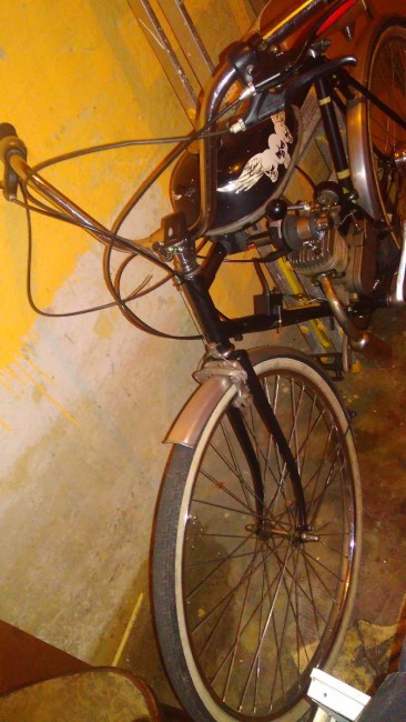 řadicí páka jako měly staré motorky