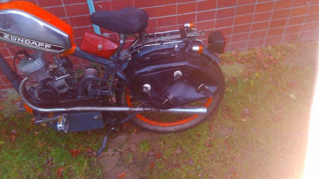 získal jsem kožené tašky za spravení minibika