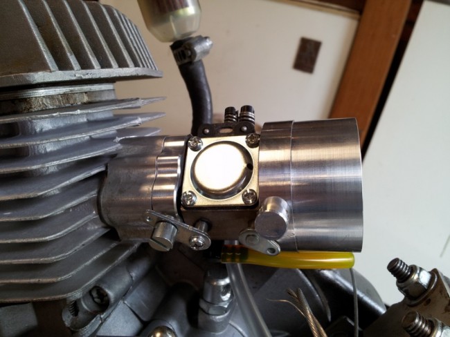 zleva klapka,adapter, karbec,sání.