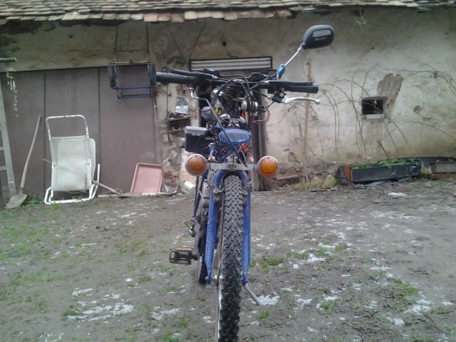 moje druhy motokolo pohled ze předu