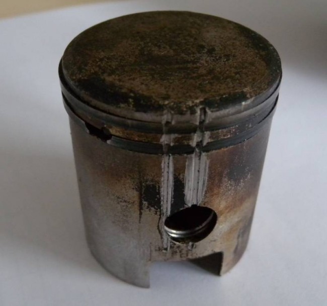 1. strana - zde došlo k destrukci pojistky