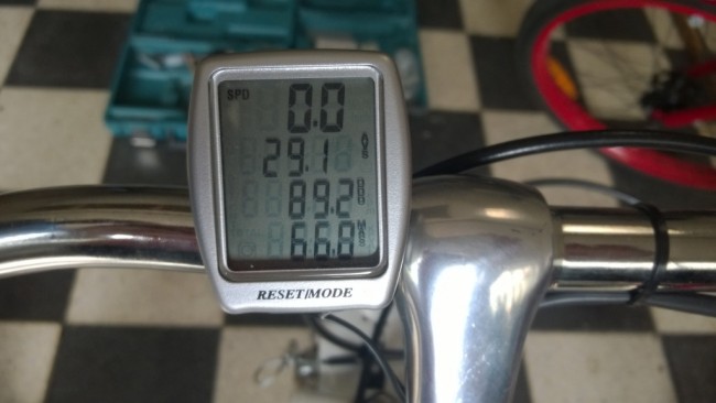 spodní číslo je max.rychlost