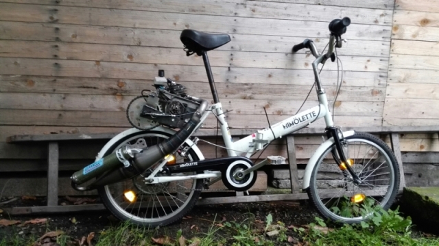 Nahrubo složeno, výfuk před úpravou.